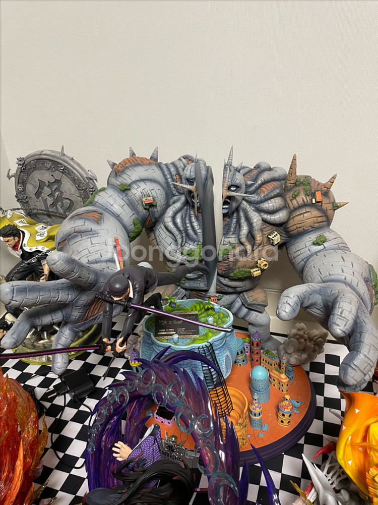 귀멸의 칼날 원피스 레진피규어 판매합니다--8