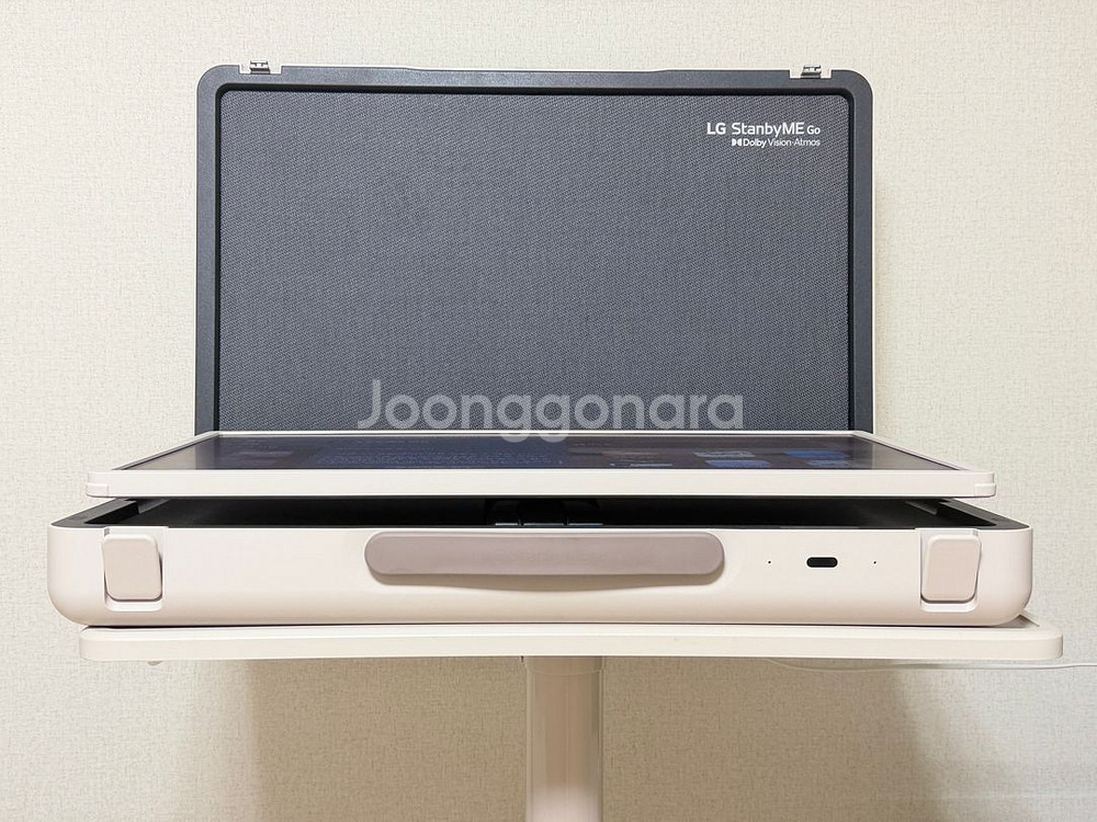 [S급] LG스탠바이미고 + 핏쳐 전용테이블(14만짜리) 팝니다--2