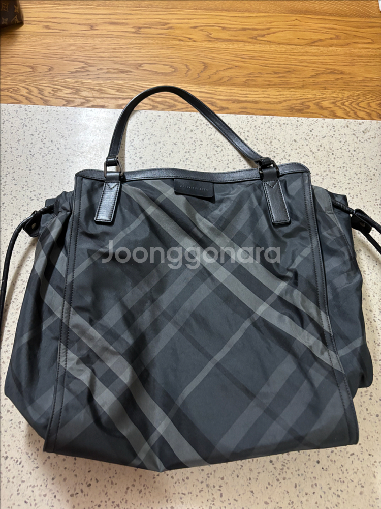 버버리 여성 숄더 빅백--4