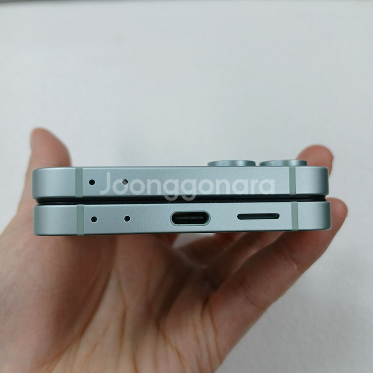 상태깨끗 갤럭시Z플립6 256기가 공기계 중고폰 서브폰 게임폰 최신폰 택배퀵가능--4