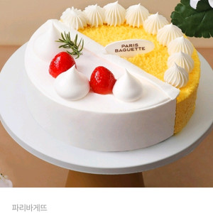 파리바게트 고구마/생크림 반반 케이크