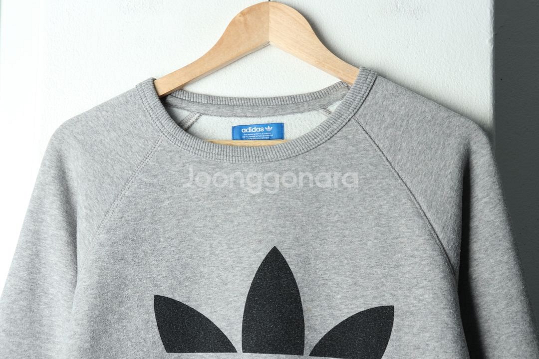 (XL) 아디다스 맨투맨 티셔츠 그레이 빅로고 기모--2