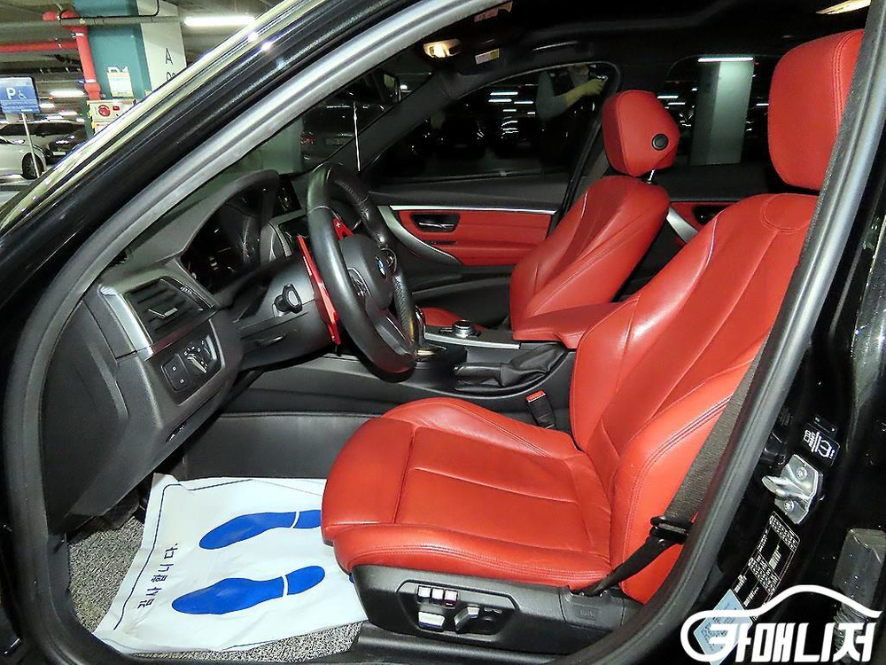 [BMW]3시리즈 (F30) 330i M 스포츠 쉐도우 #앱특가--5