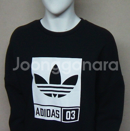 아디다스 정품. 오리지널스 맨투맨 고가의 제품.--1