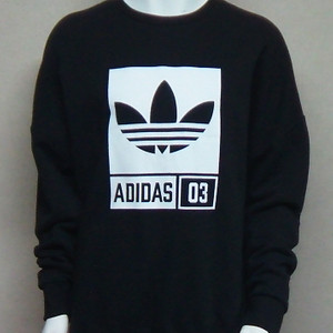 아디다스 정품. 오리지널스 맨투맨 고가의 제품.