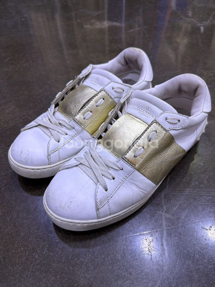 발렌티노 히든 락스터드 화이트 골드 스니커즈 41.5--0