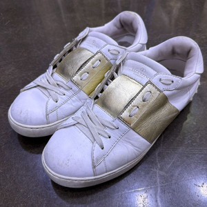 발렌티노 히든 락스터드 화이트 골드 스니커즈 41.5