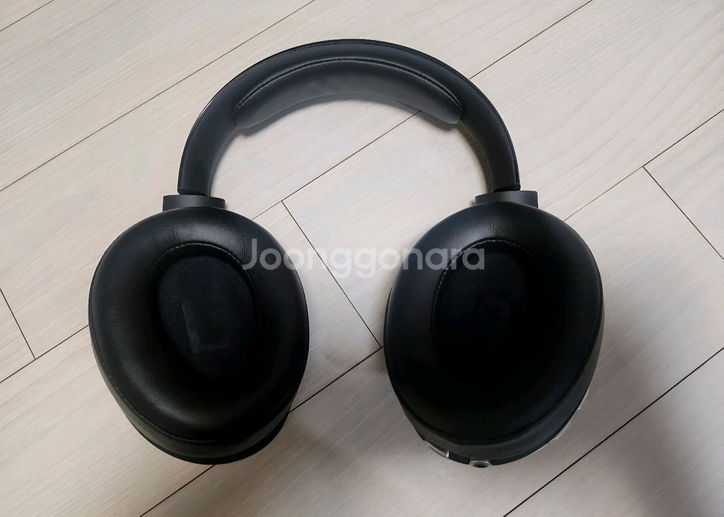 [거의새것] 벤츠 블루투스 노이즈캔슬링 헤드폰 팝니다.--4