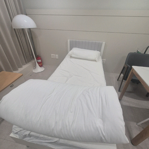 이케아 브룩스바라 침대프레임이케아 베스테레위 매트리스