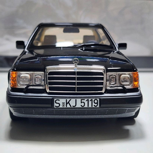 1:18 노레브 벤츠 S124 300CE-24 쿠페 블랙 한정판 다이캐스트
