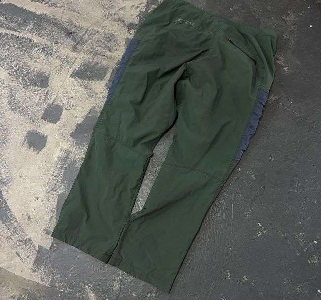 아크테릭스 등산 카고바지 등산팬츠 36인치 이미지