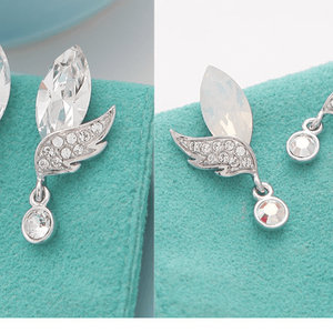반달모티브 천사의날개 행운 크리스탈 귀걸이