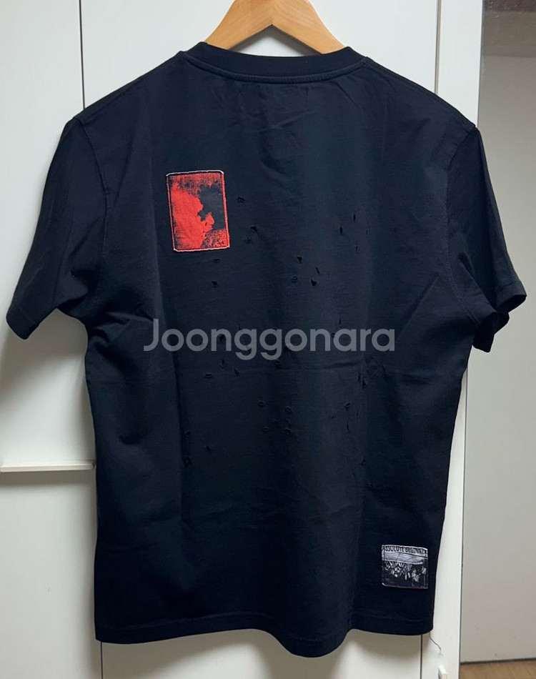 자라 앤더슨벨 그래픽 패치 티셔츠 L사이즈--2