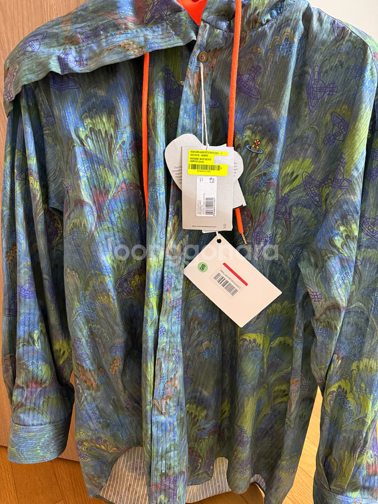 비비안웨스트우드 맨즈 패턴셔츠 S 새상품(여성가능)--1