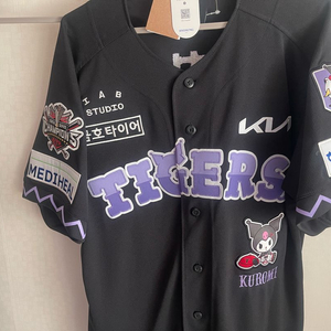 기아타이거즈 쿠로미 콜라보 박찬호 유니폼