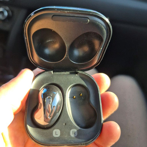 삼성 버즈라이브 블랙 15000원