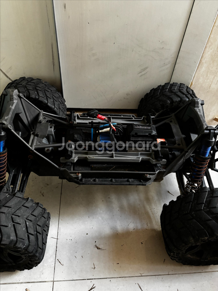 트랙사스 엑스맥스8s 1대5 RC카 판매/교환--5