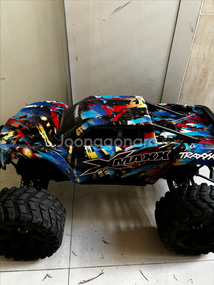 트랙사스 엑스맥스8s 1대5 RC카 판매/교환--2