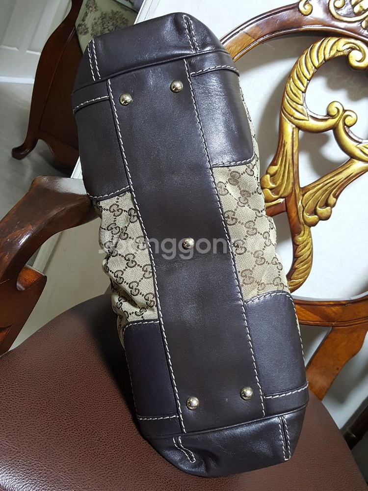 정품구찌숄더백--4