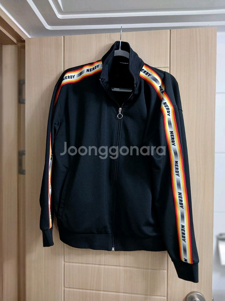 널디 트랙탑 L사이즈--0