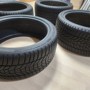 한국 벤투스 에보3 윈터 (G80.19인치) 및 실내용품