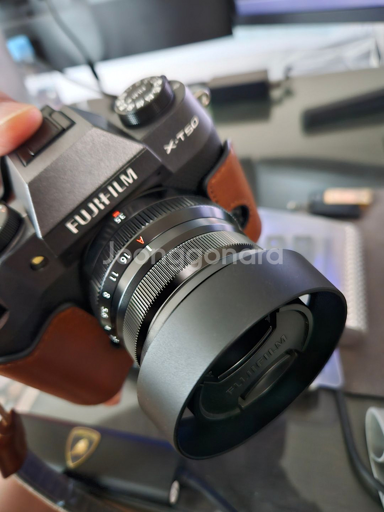 후지 x-t50 블랙 신품급 바디와 xf35mm f2 렌즈--0