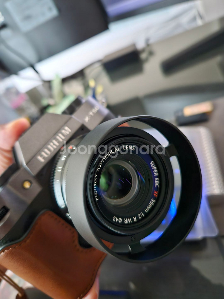 후지 x-t50 블랙 신품급 바디와 xf35mm f2 렌즈--1