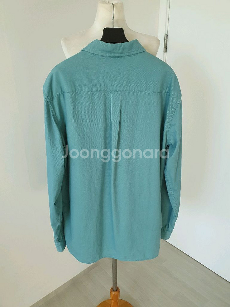 (상태좋음)남성110 에잇세컨즈 따뜻한 재질 남방 셔츠--1