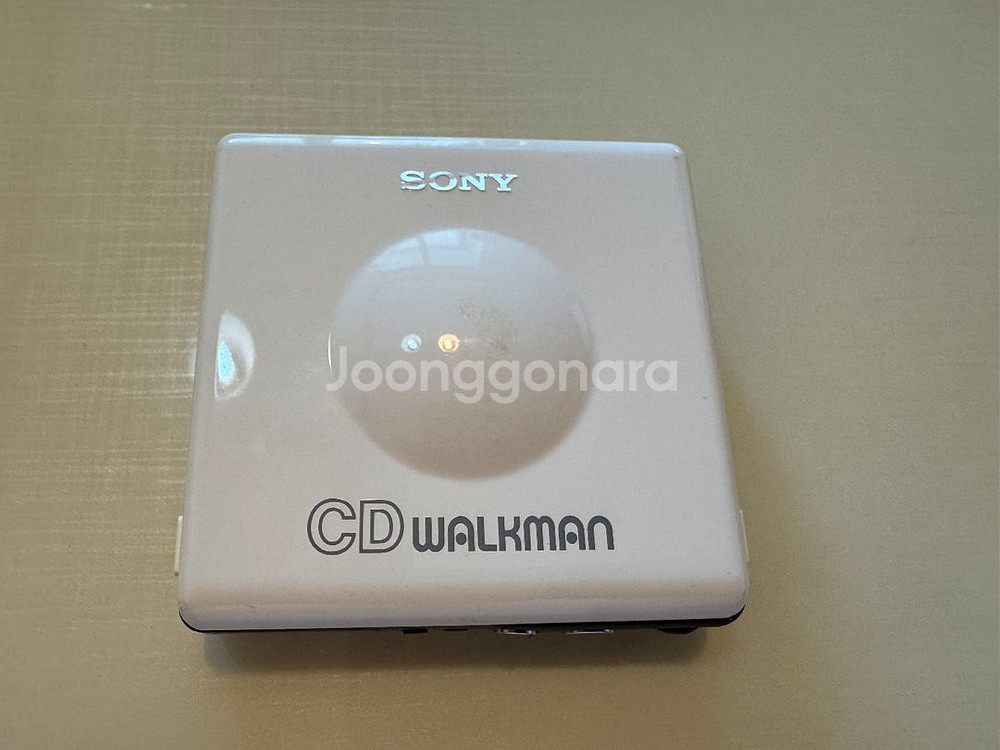 소니 디스크맨 D82 화이트--0
