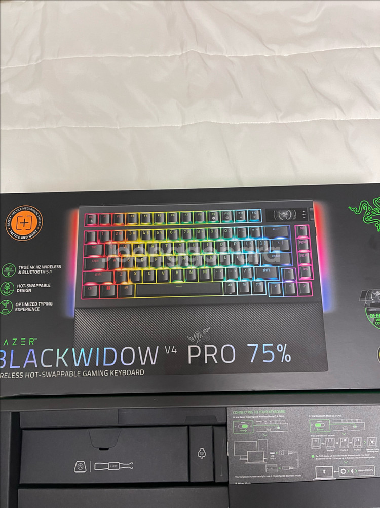 블랙위도우 v4 75 pro 무선 키보드 정품--4