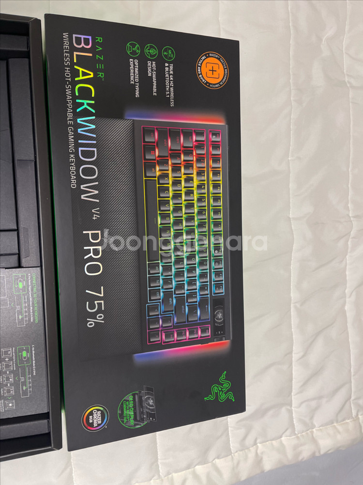 블랙위도우 v4 75 pro 무선 키보드 정품--5