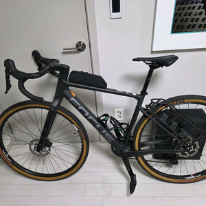 포커스 아틀라스8.7 그래블바이크