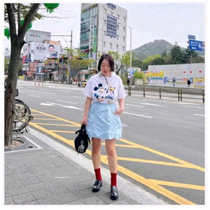 위아히얼 미키 티셔츠