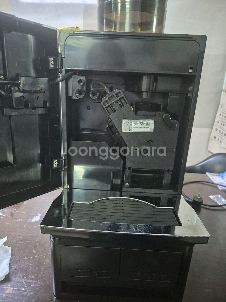 베누스타 전자동 에스프레소 커피머신 제조 2022년11월.--4