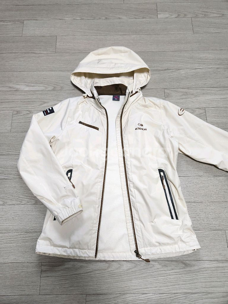 [95]아이더 헤르온 여성 바람막이 자켓--2