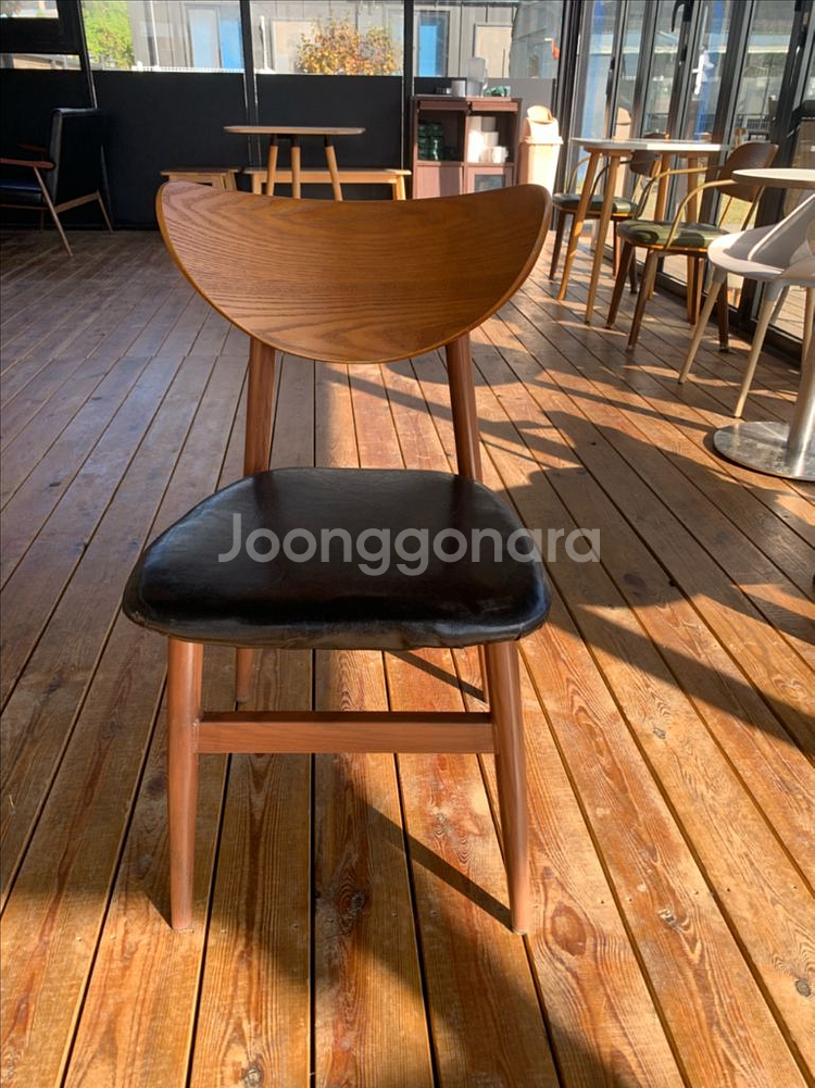 카페 술집 식당의자 88개--0