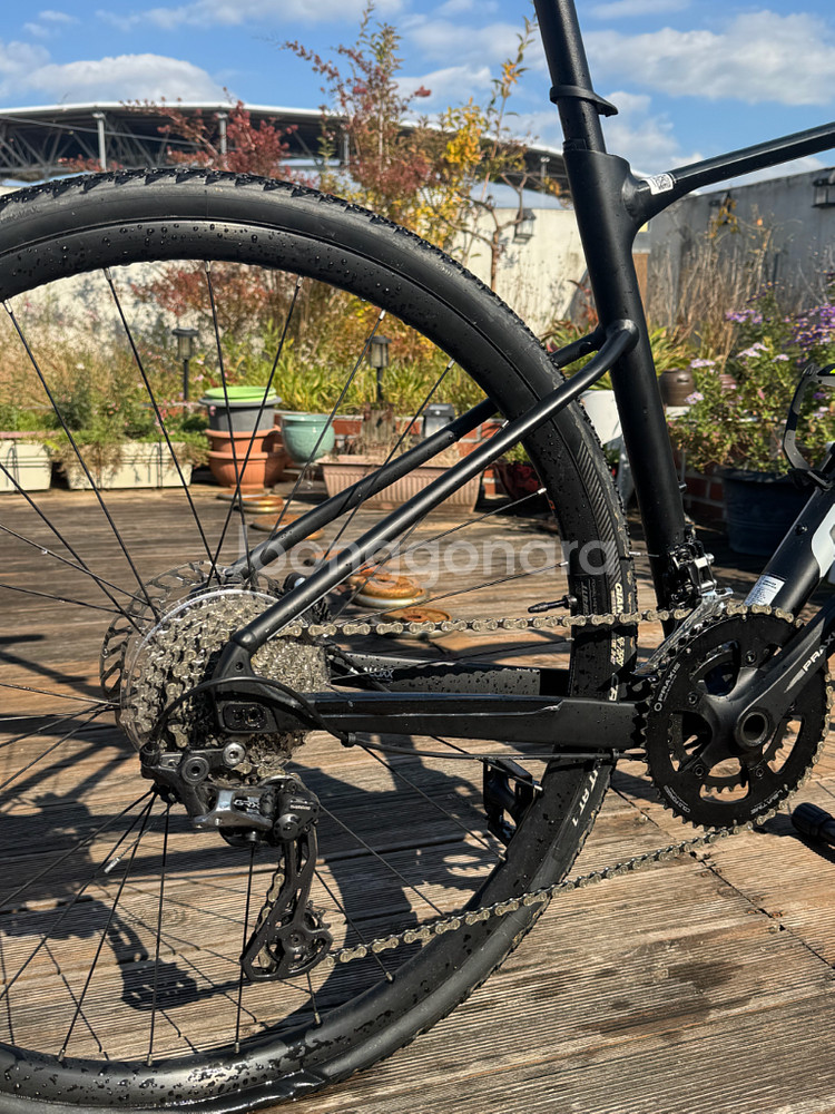 자이언트 리볼트 0 ( 구매후 15키로도 타지않아 상태 좋아요)--2