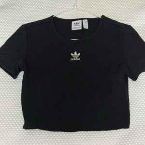 (새상품) 아디다스 크롭티 블랙