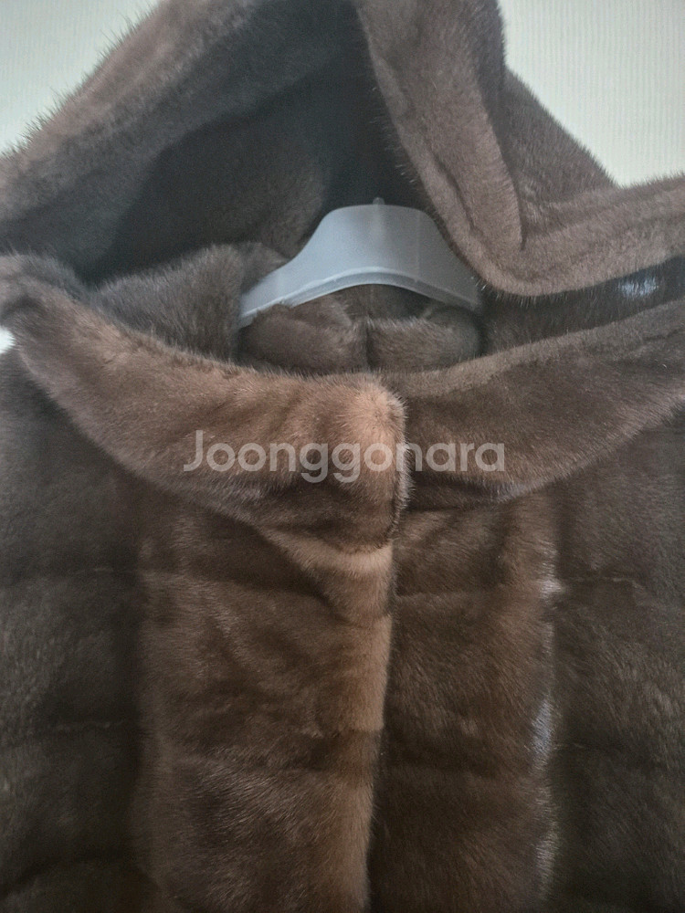 캡소매 후드밍크 베스트--2