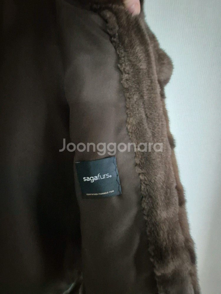 캡소매 후드밍크 베스트--5