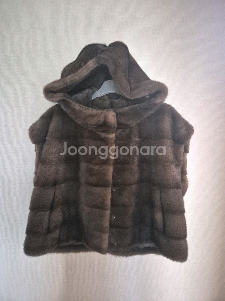 캡소매 후드밍크 베스트--3