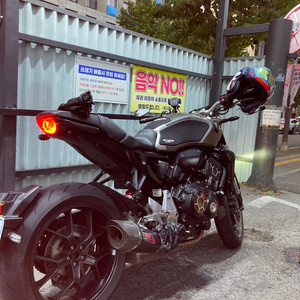 혼다 CB1000r 요시무라 슬립온 판매합니다