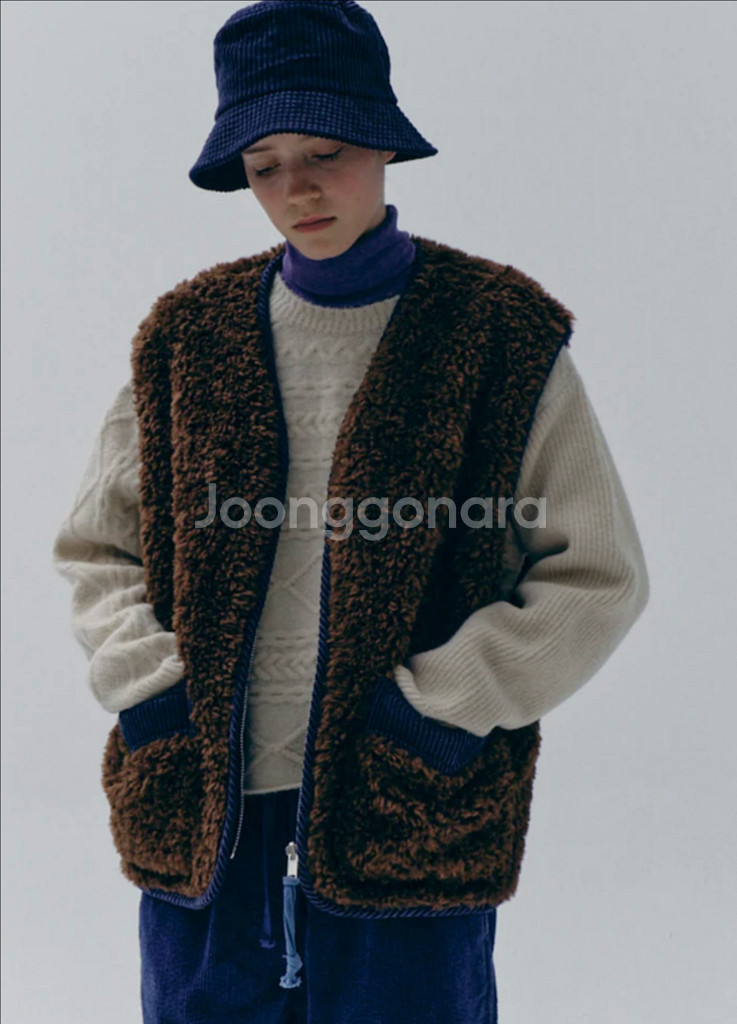 비이커 니트 리버시블 에코 퍼 베스트--2