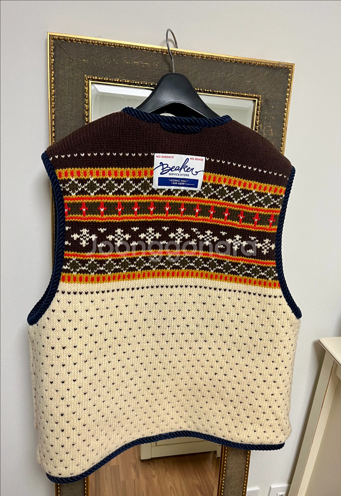 비이커 니트 리버시블 에코 퍼 베스트--6