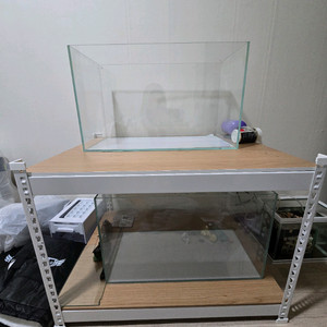 아산)선반.다이.2자 어항 팝니다.