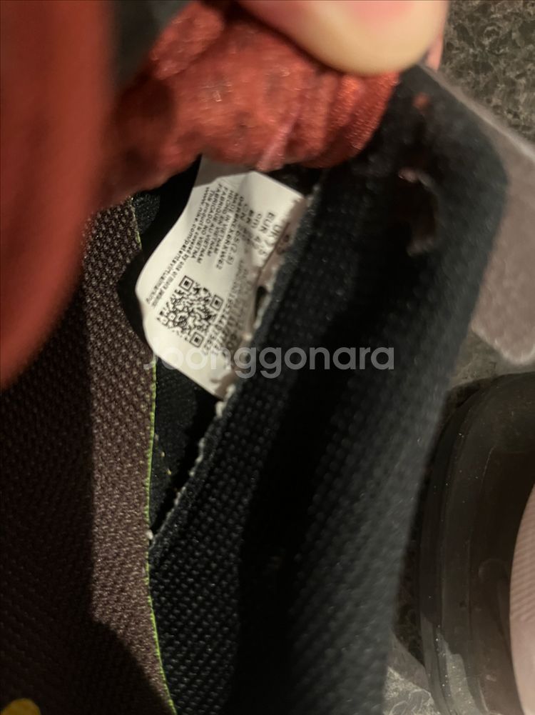 나이키 에어맥스 프리데이 버건디 265mm--4