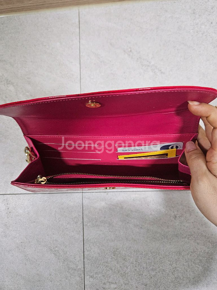 루이비통 미니숄더백--3