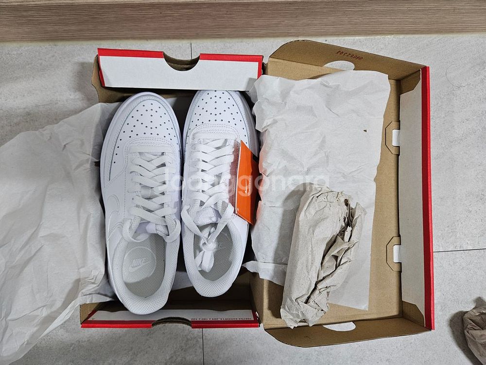 나이키 운동화 245사이즈--1