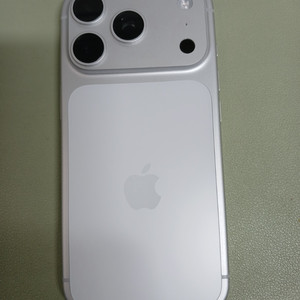 아이폰17프로 512기가 실버 실사용3일 풀박 자급제