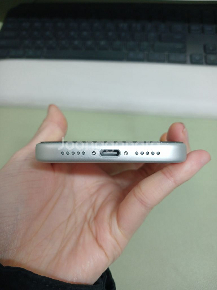 아이폰17프로 512기가 실버 실사용3일 풀박 자급제--5